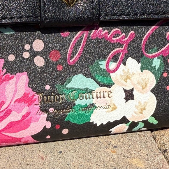 NWT! Juicy Couture Floral Wallet Black and Pink Bow - Picture 3 of 5